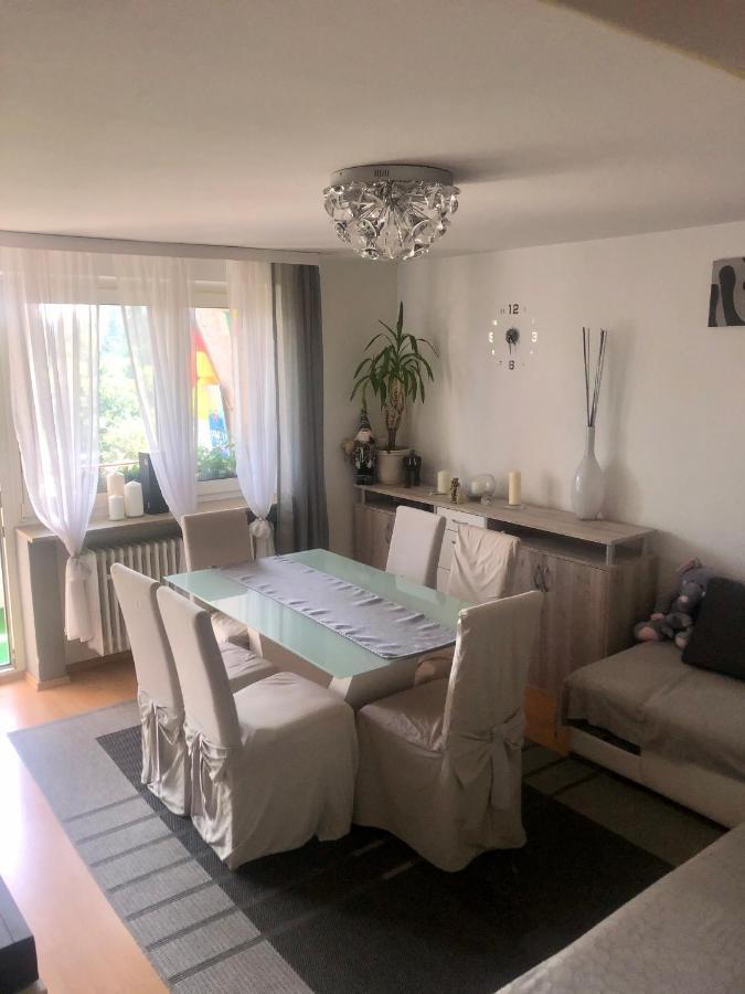 Die Ist Zentral Gelegen Und Trotzdem Sehr Ruhig-wg-shared-apartament-is Not Detached Apartament-general Wc *